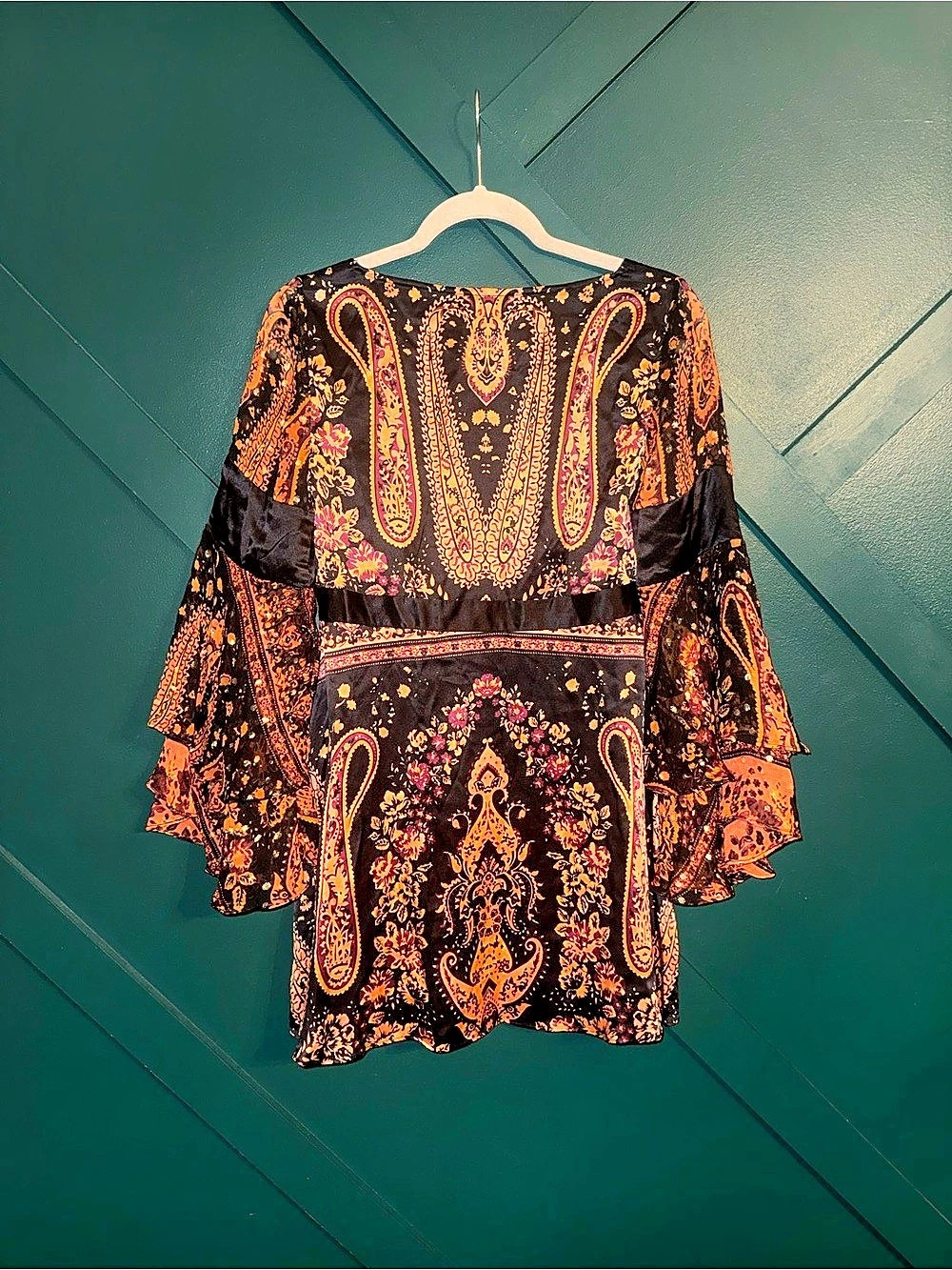 Vintage Plenty by Tracy Reese  Y2K Silk Paisley Bell Sleeve Tunic Blouse - Picture 5 of 9